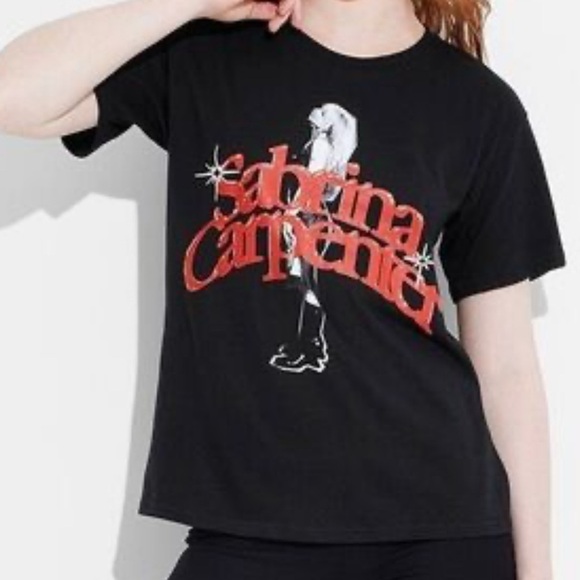 Sabrina carpenter graphic tee - Picture 2 of 2